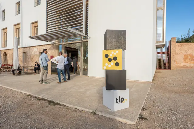 Acceso a Casa Esment y señalización de TIP DATA para Automatización 360º